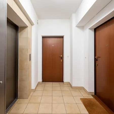 Apartment Metro Ursynow Modern Warsaw