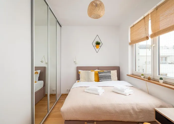 Metro Ursynow Modern * ורשה