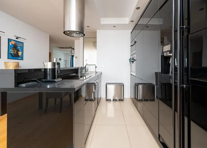 Metro Ursynow Modern Daire Varşova