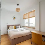 Metro Ursynow Modern Apartamento *