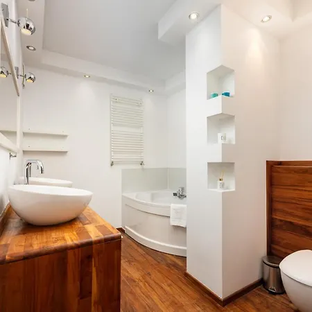 Metro Ursynow Modern Warsaw